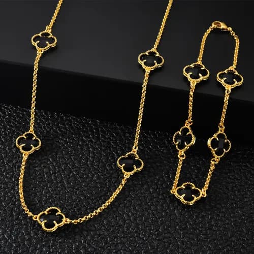 Conjunto Trevo Preto Banhado a Ouro